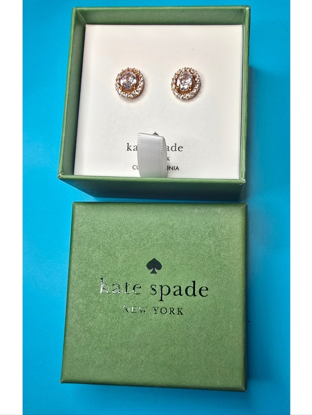 NWT Kate Spade Victoria Stud Earrings Clear Cubic Zirconia Gold Tone Halo Studs